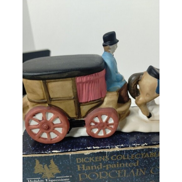 Dickens Collectables, Hand-Painted‎ Porcelain Carriage in Original Box - Picture 3 of 8